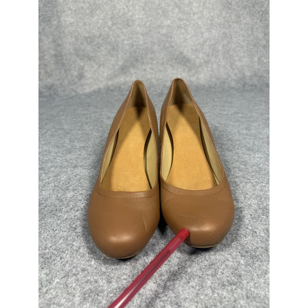 Naturalizer Round Toe Wedge Pumps 8.5 M Tan Leather Comfort Office Shoe‎